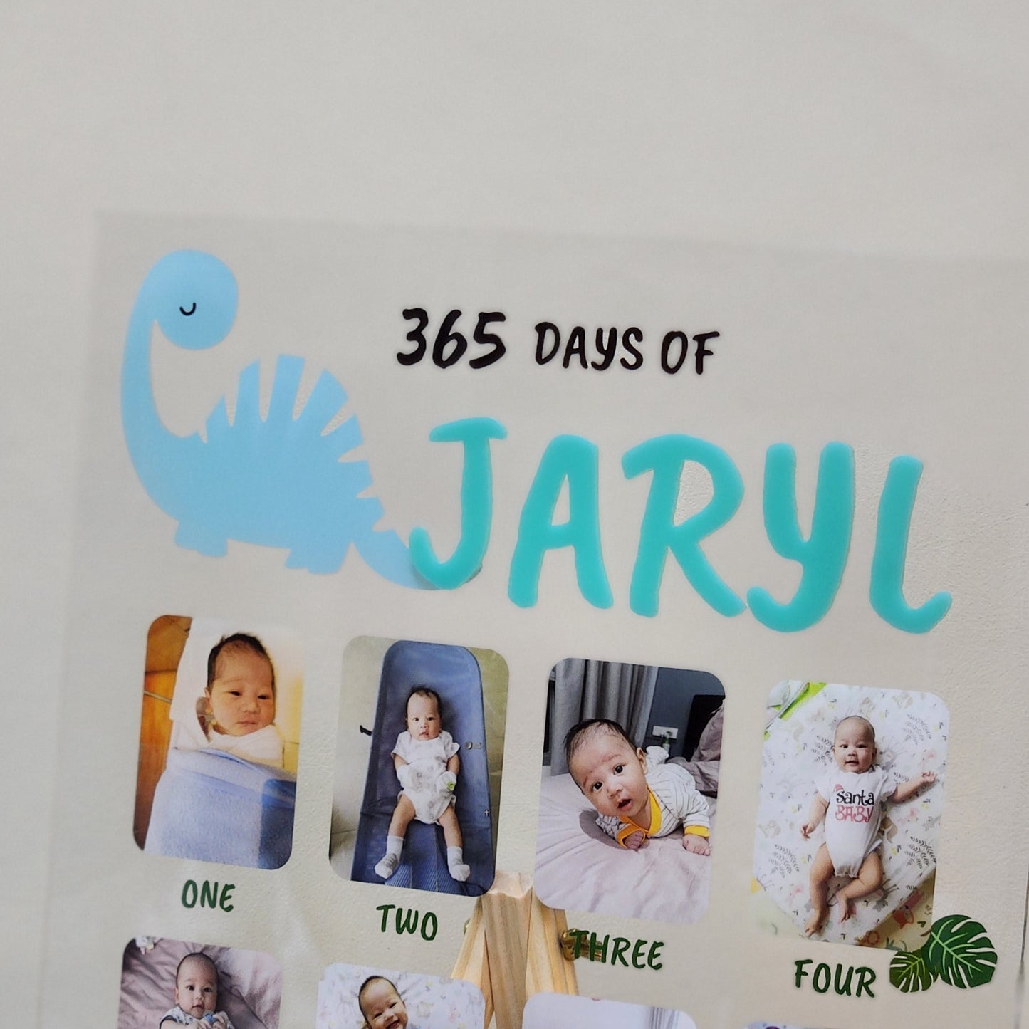 Baby Milestone Board - DINO