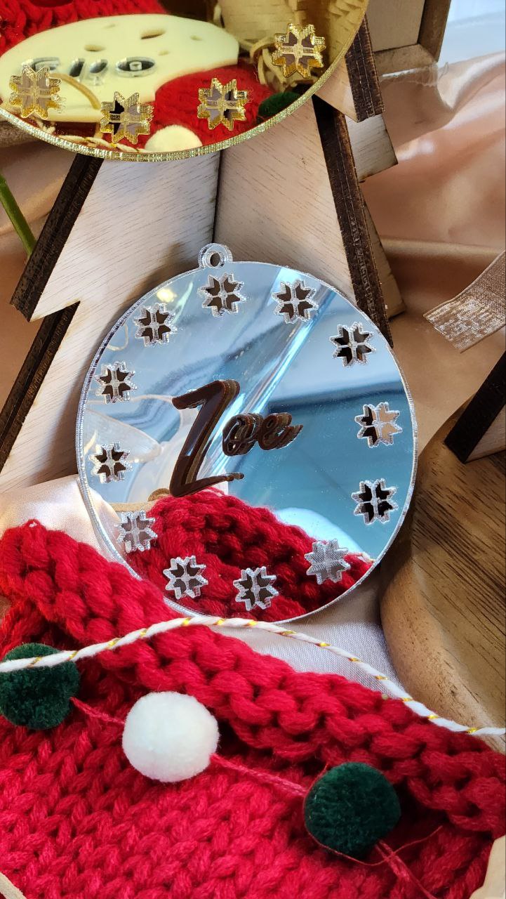 Christmas Bauble Ornament - Classic Circle