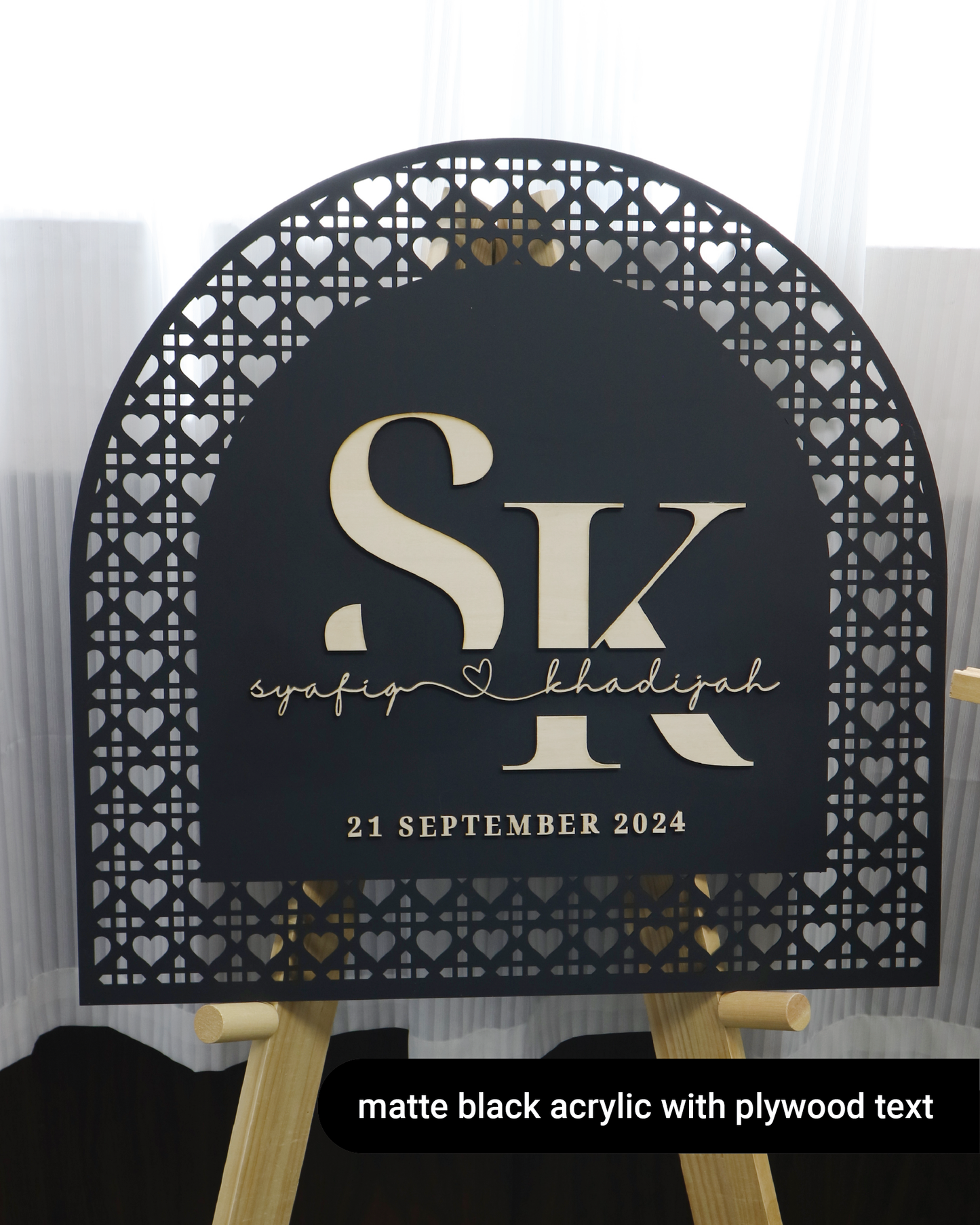 Wedding Sign - Earthy Rattan Heart Arch Personalised Welcome Sign