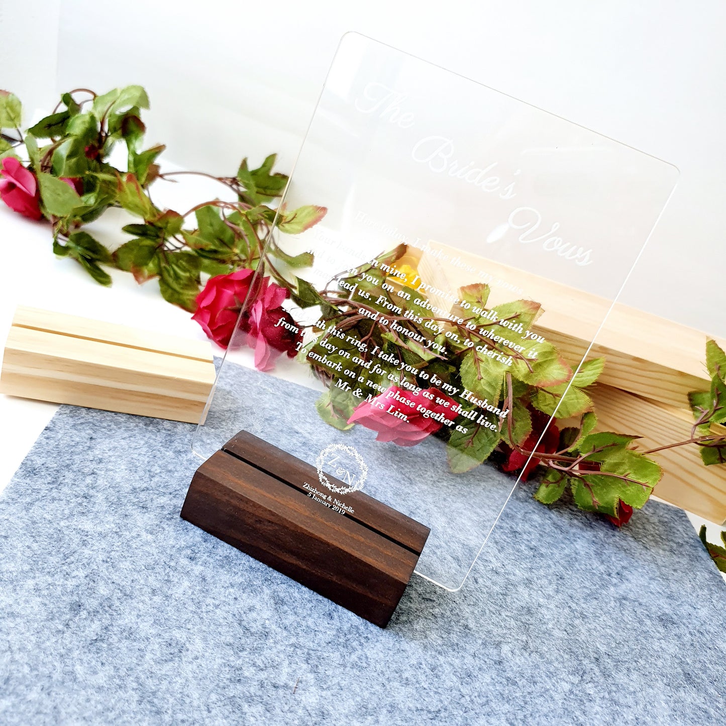 Wooden Block Vow Stand - Clik Clok