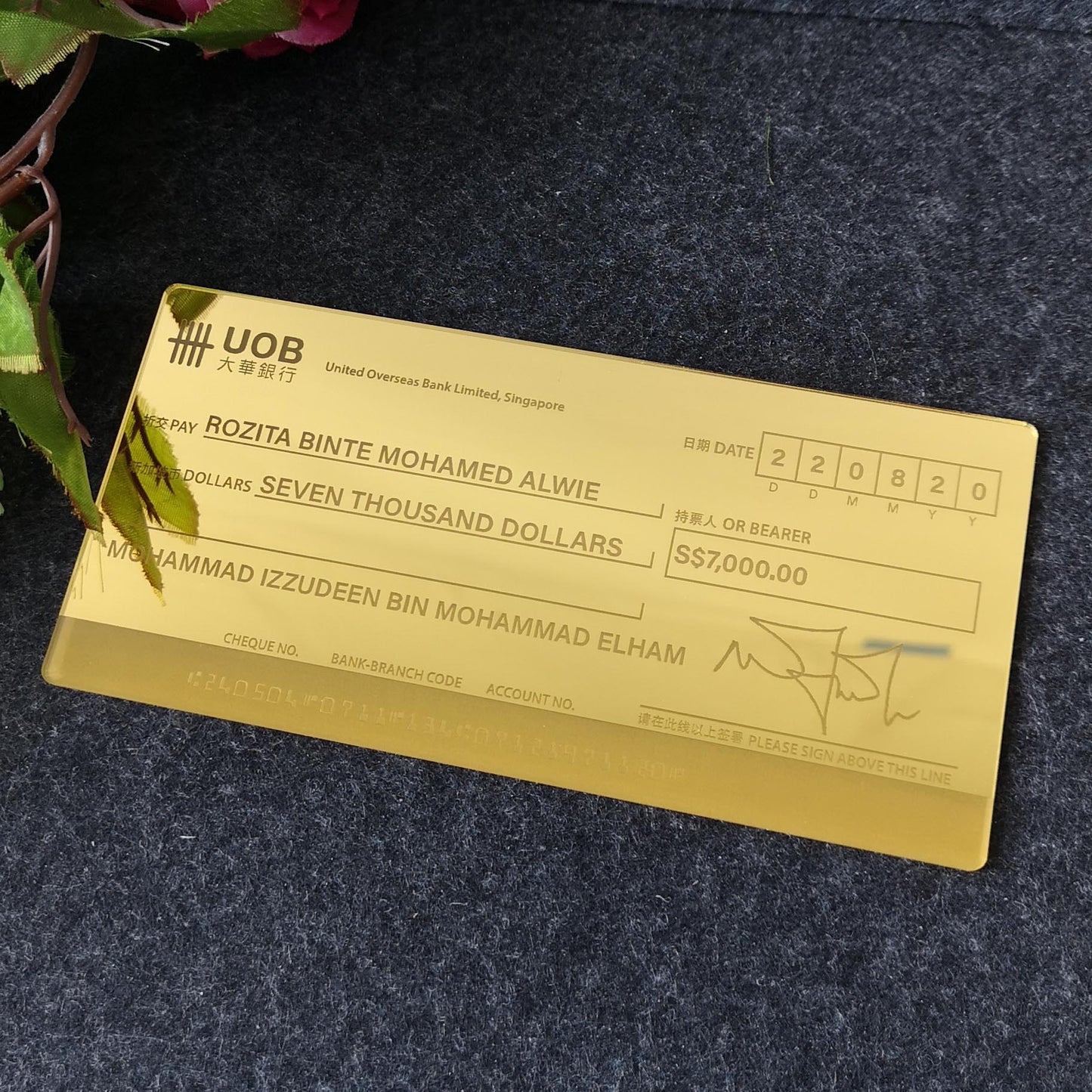 Mock up Cheque (Gold Mirror Acrylic) - Clik Clok