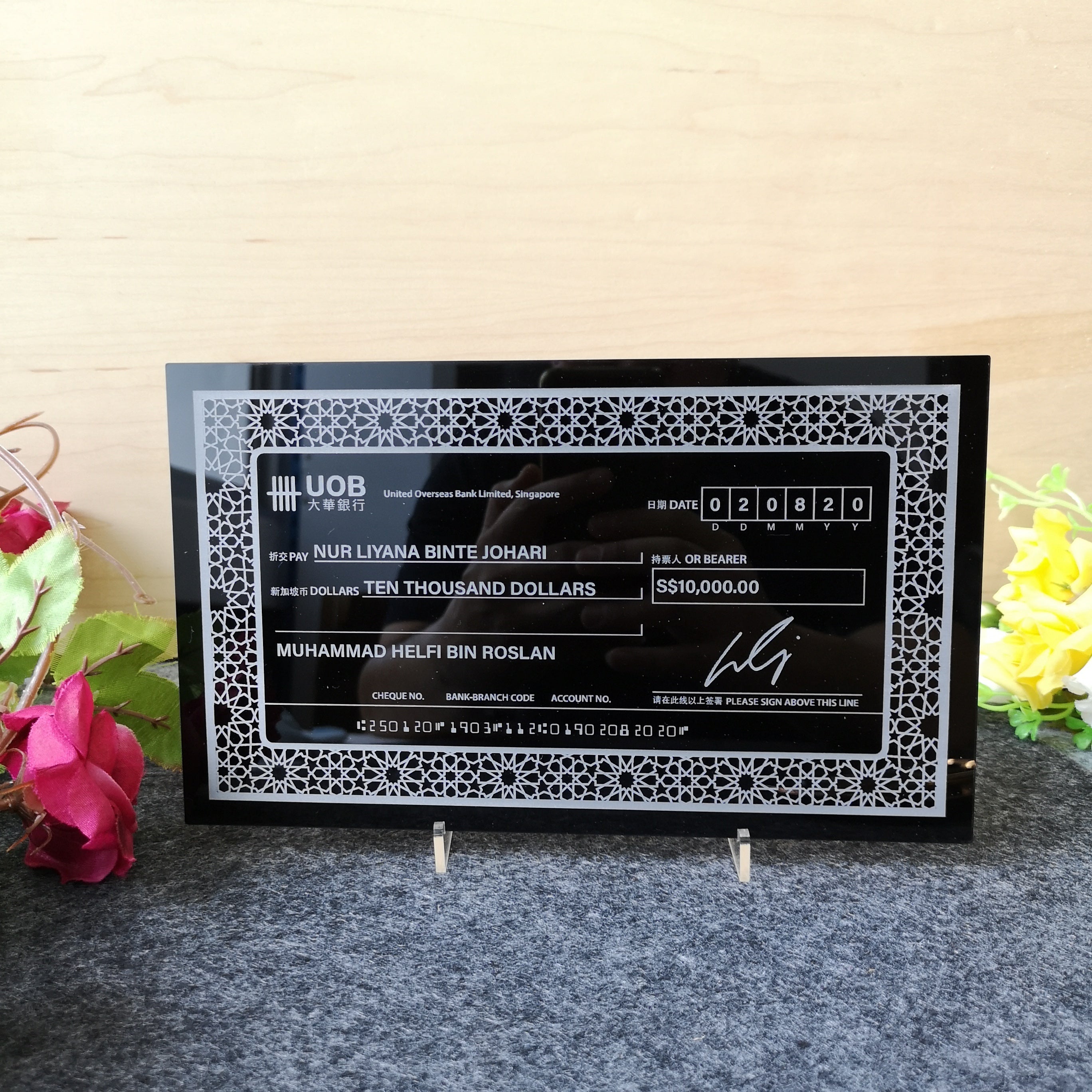 Cheque Frame Mock Up Cheque Floral Pattern (Glossy Black Acrylic) - Clik Clok