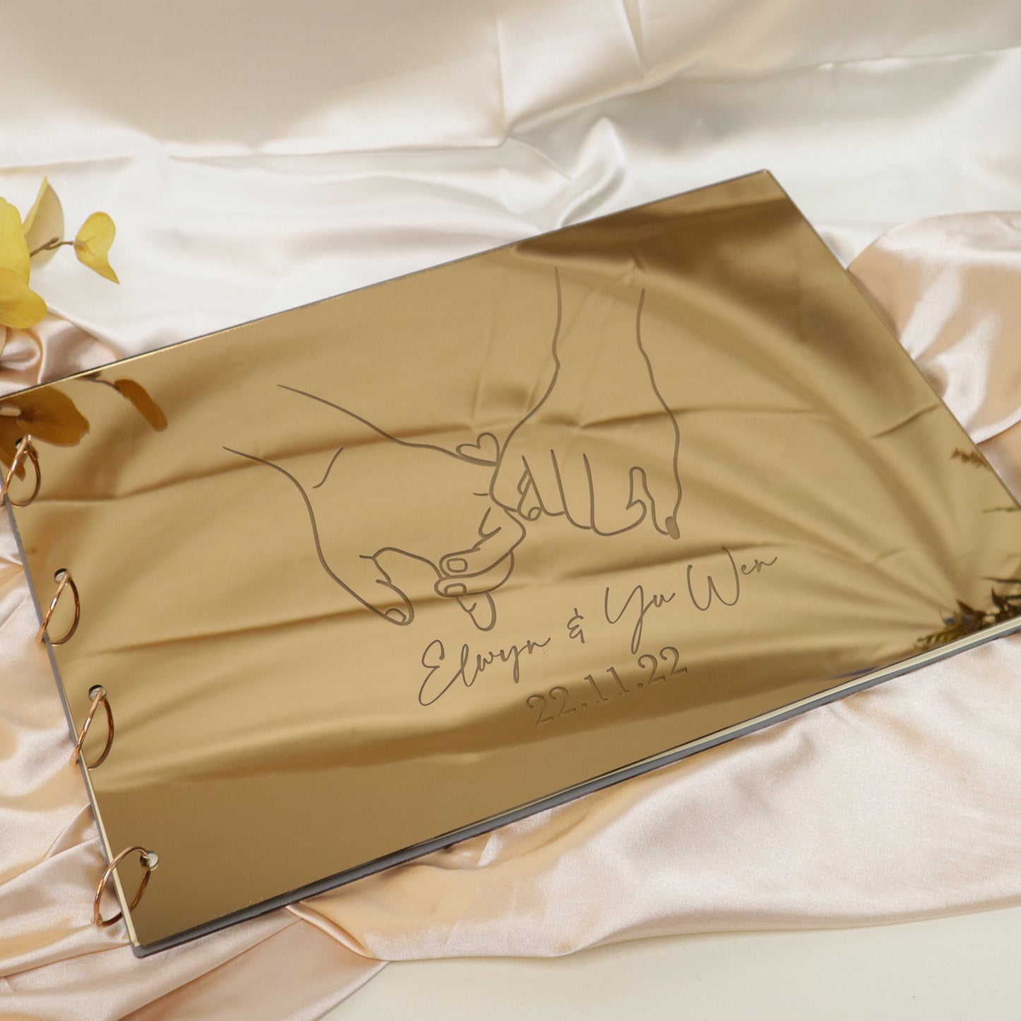Wedding Guestbook - Mirror Acrylic Guestbook Booktype