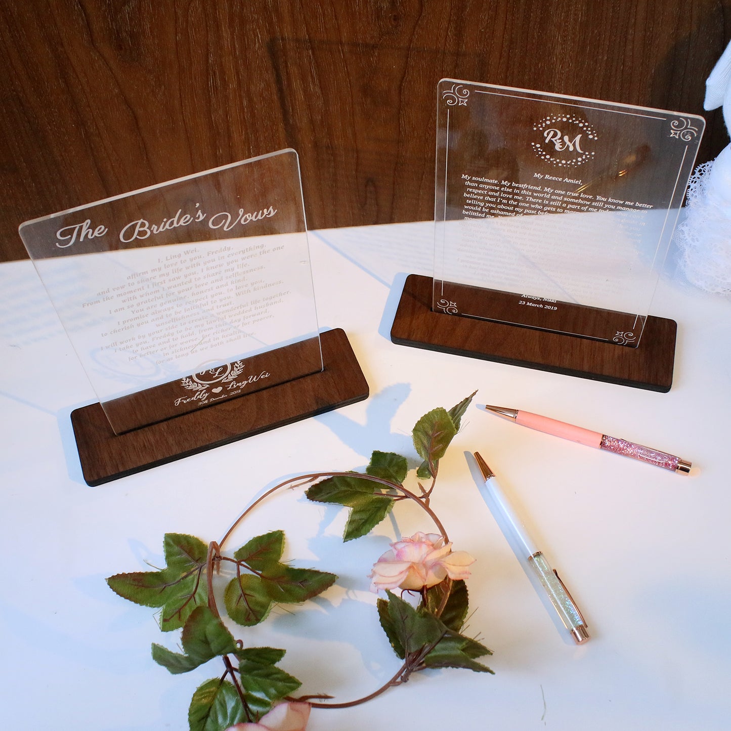 Single Slot Vow Stand - Clik Clok