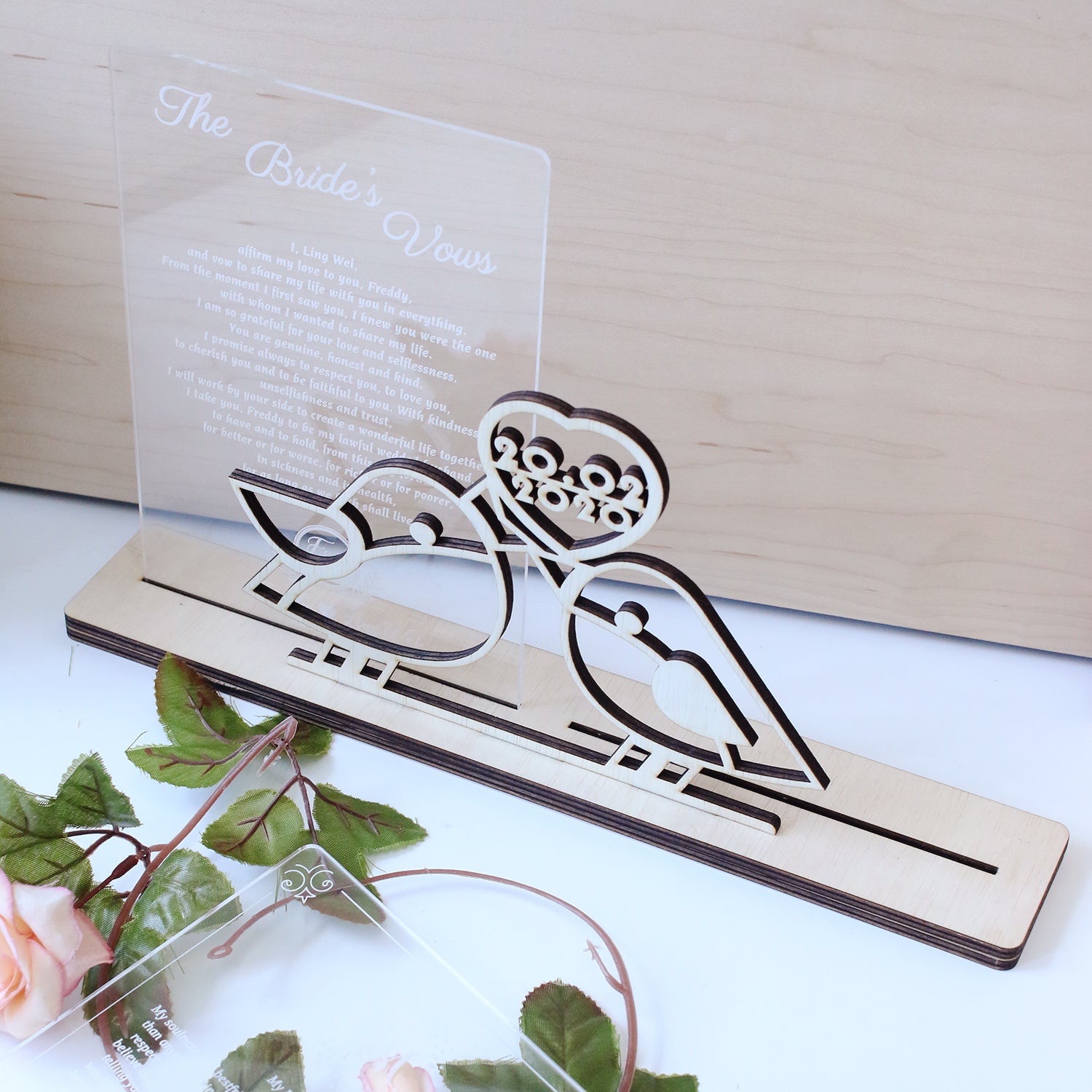 Love Bird Vow Stand - Clik Clok