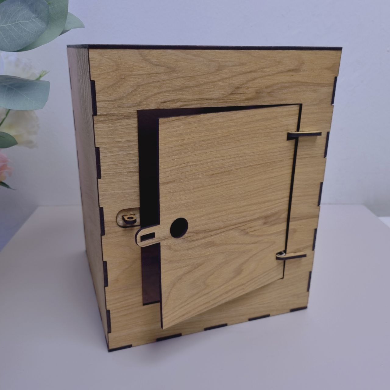Classic Portrait Wedding Angbao Money Box - Clik Clok